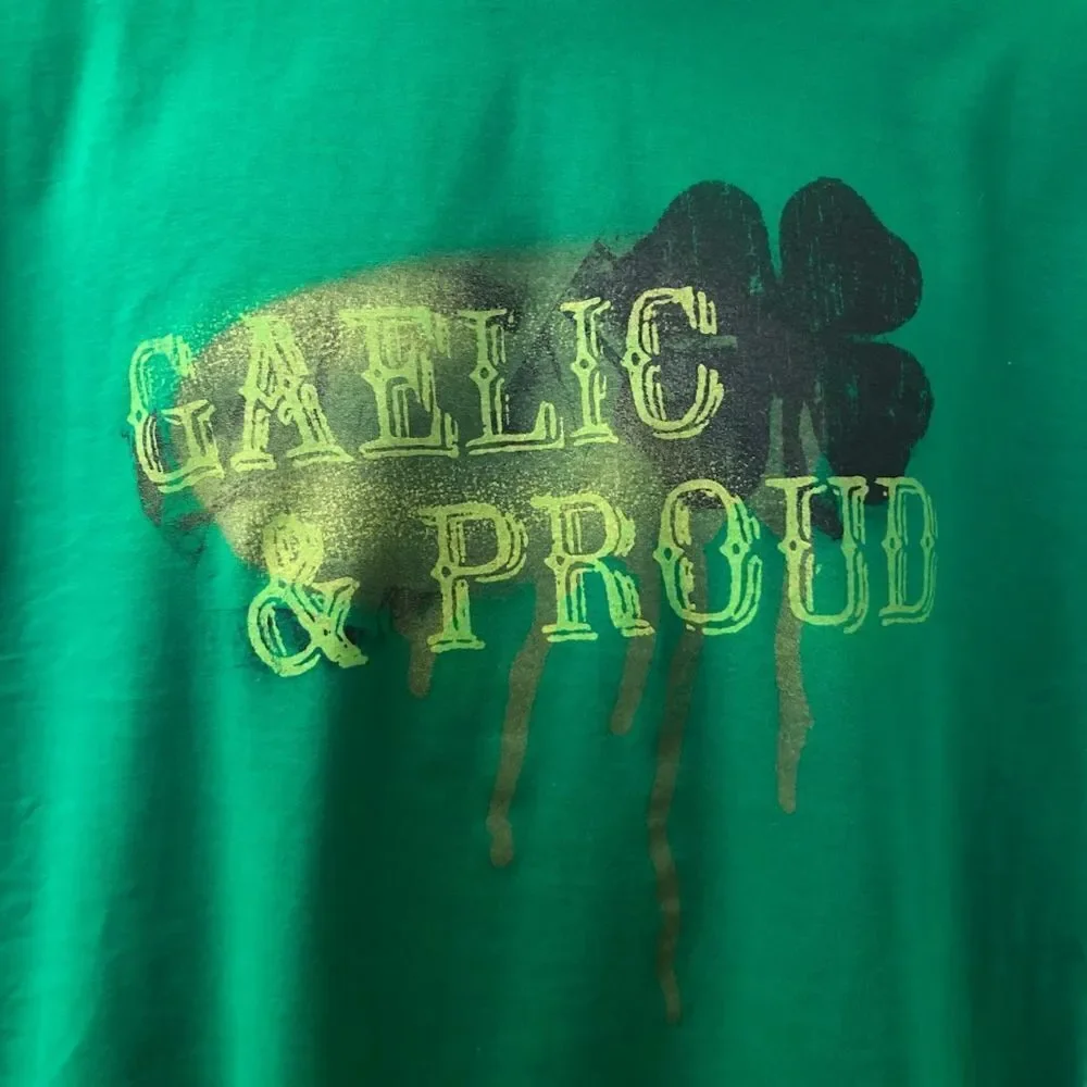 Gaelic & Proud Green Graphic T-Shirt Men's Unisex Large Bennigan's Irish Pub